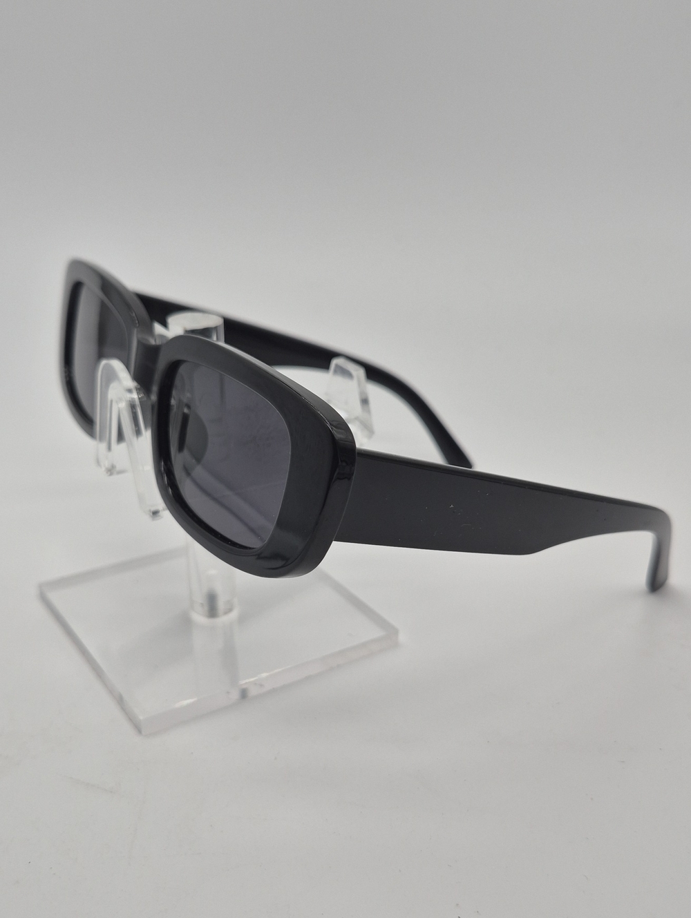 Black Men’s Rectangle Sunglasses - Classic UV Protection